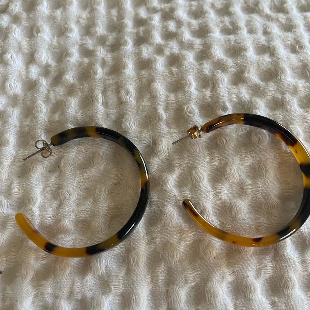 Tortoise Shell Hoop Earrings
